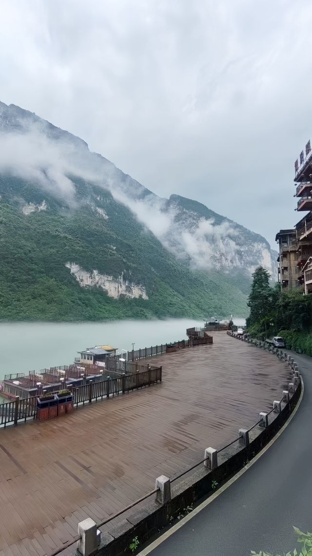 重慶消暑新地標，闖入涪陵大裂谷的隱秘清