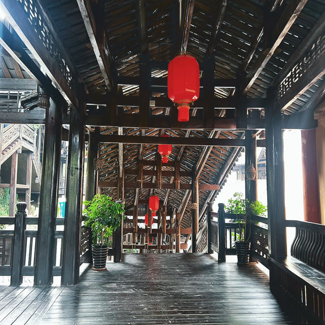 A Quiet Step Into Tujia Culture