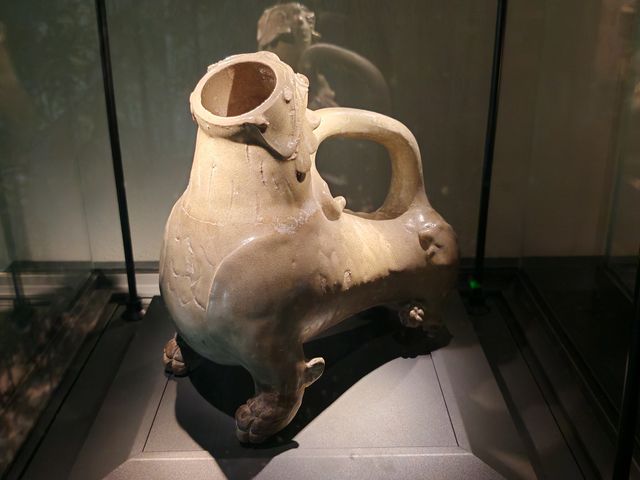六朝博物館