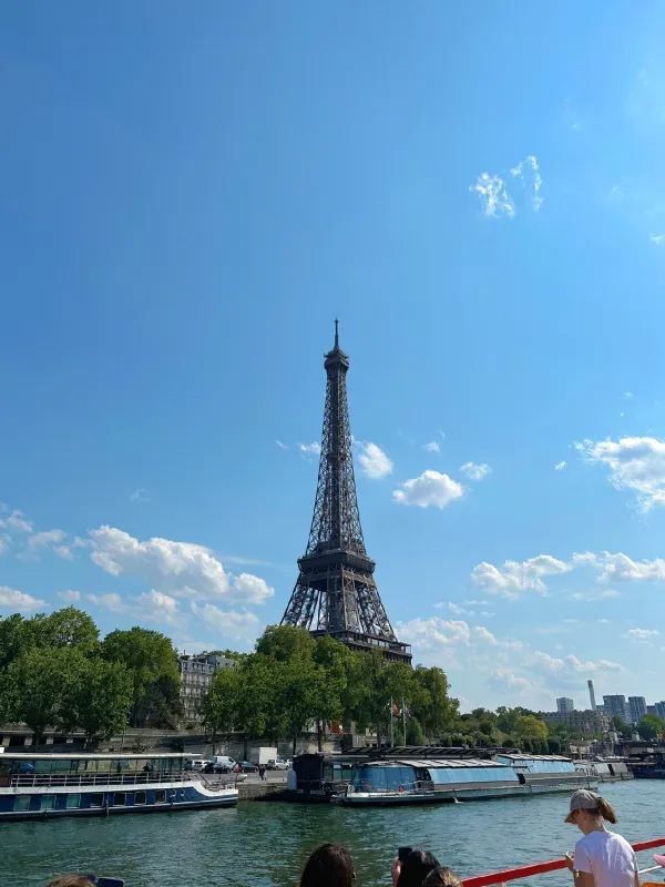 Experience Paris with a Seine River Cruise on Bateaux Mouches