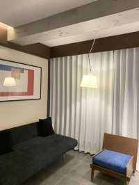 潮宗街出片率超高嘅蒙德里安風格酒店