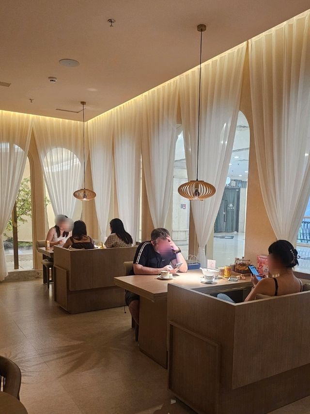 免費自助餐，超高級又寧靜，且不推銷的高質SPA店
