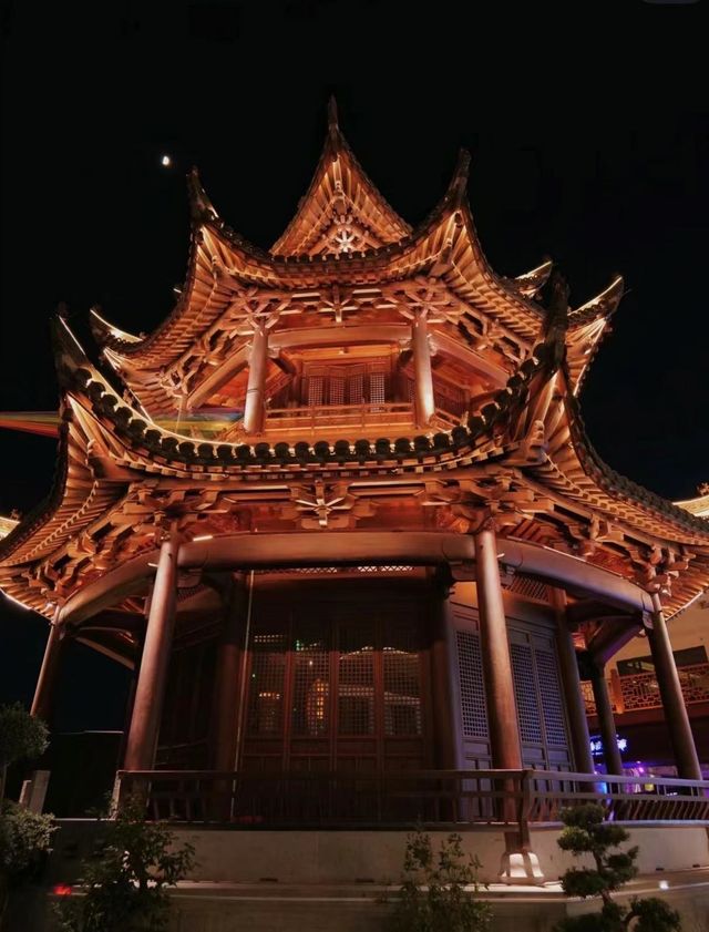 枕水老街口，一步煙火間！