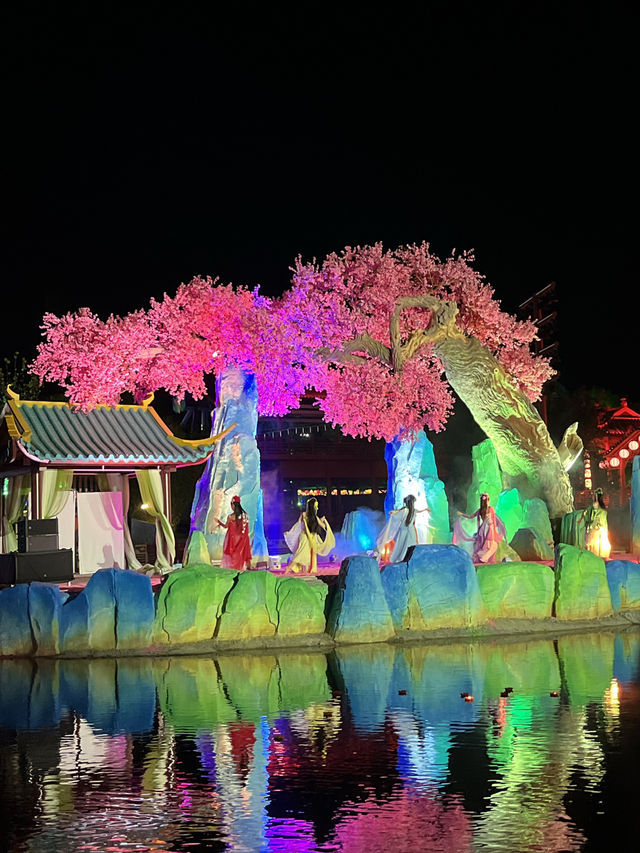 以為迪士尼夠好玩了，直到我來了這裡… 被今年全新升級的仙俠主題驚艷到——這不就是中國版“迪士尼”嘛