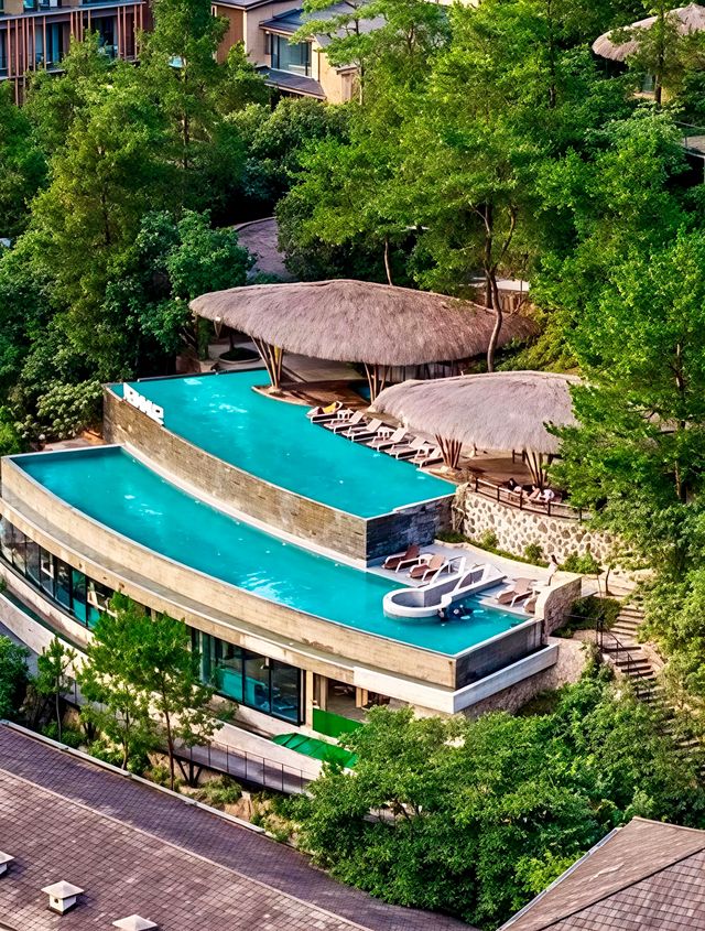 安吉這家山居酒店太好住了!溫泉、樹屋、日落全都有