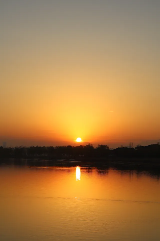 凌晨的衝動,換來了昆明池的橘子海日出 凌晨的衝動,換來了昆明池的橘子海日出