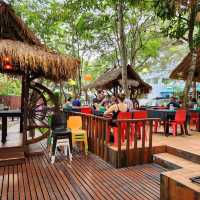 อาหารเลิศรส ที่ร้านโกดำอ่าวนาง 