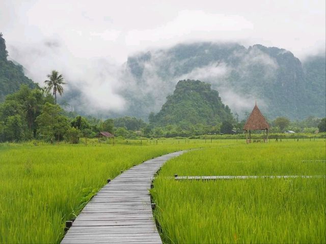 จุดเช็คอินที่เที่ยวที่พักยืนหนึ่งในวังเวียง