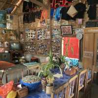 ラオスの伝統的な老舗レストラン　Souphailin Restaurant