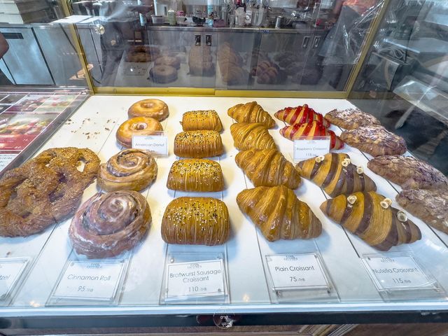  คาเฟ่สไตล์กระท่อมคันทรี อยู่ในปั้มน้ำมัน Shell
