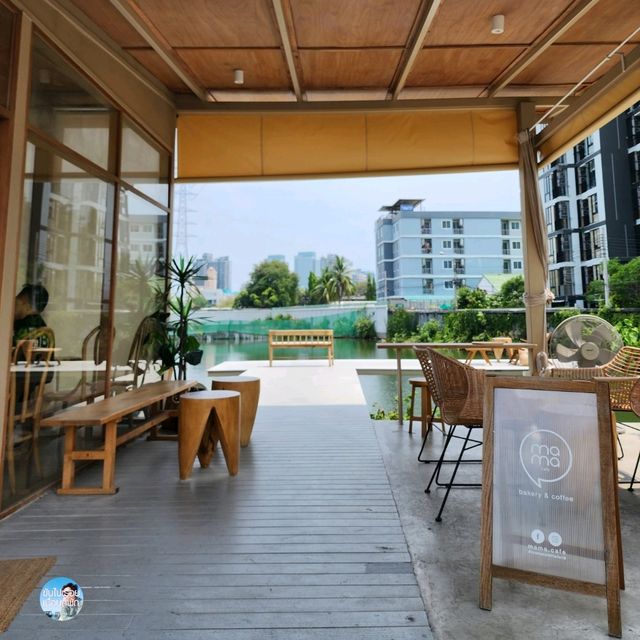 Mama cafe
