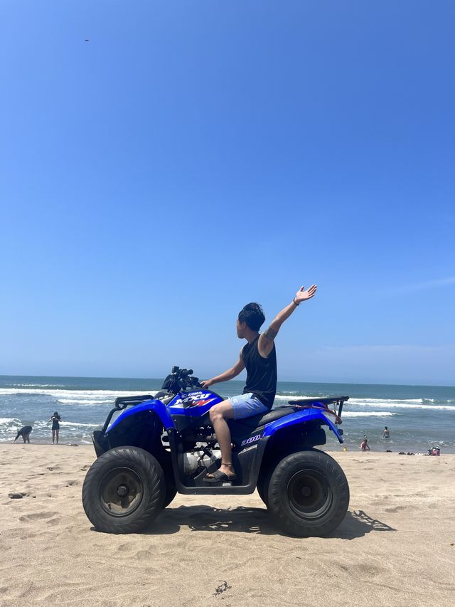 位於三芝區的白沙灣海水浴場