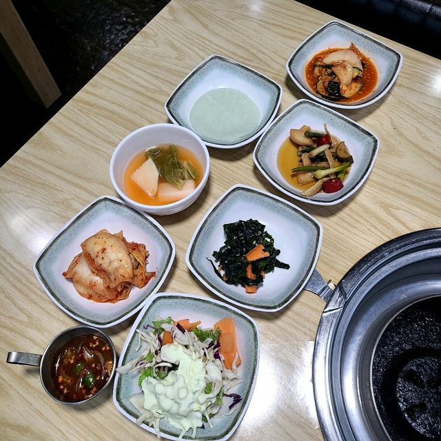 서귀포 중문 맛집)쌍둥이돼지꿈 - 중문관광단지 노포감성 흑돼지 맛집