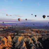 Hot air balloons are romantic.