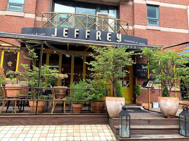 대학로 플라워카페 “제프리”💐☕️ | 트립닷컴 서울 대학로 플라워카페 “제프리”💐☕️ | 트립닷컴 서울 