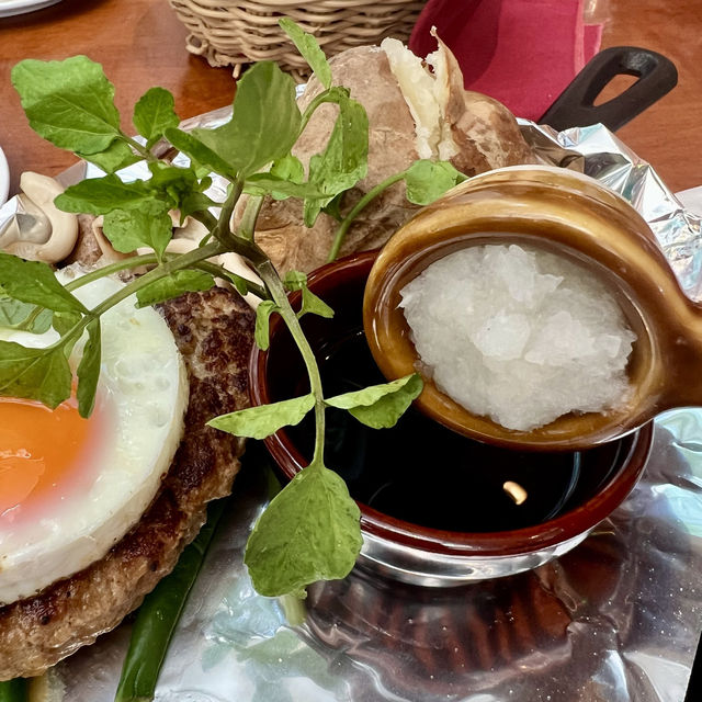 【大阪・なんば】駅近！ジューシーで美味しいハンバーグ
