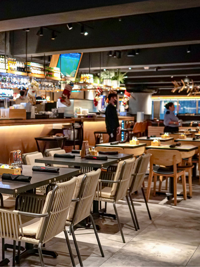 食海陸拼盤套餐,送你甜品唔洗爭 食海陸拼盤套餐,送你甜品唔洗爭