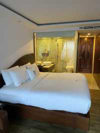 ที่พักติดทะเลบรรยากาศสุดชิล The Privilege Hotel