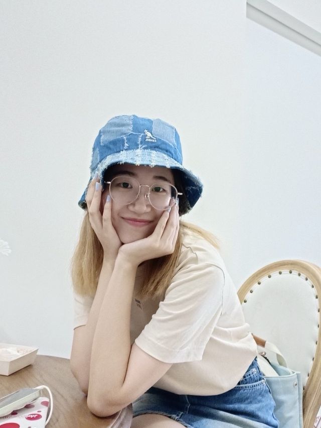  【台灣宜蘭】貪吃狗甜點🍰小清新風Cafe