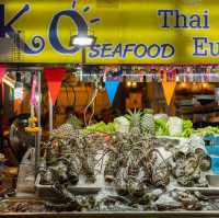 ตลาดโต้รุ่งหัวหิน จุดเช้คอิน กินเพลิน เดินเล่น