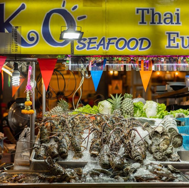 ตลาดโต้รุ่งหัวหิน จุดเช้คอิน กินเพลิน เดินเล่น