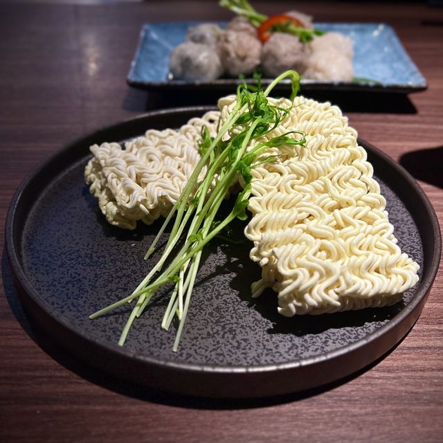 📍香港尖沙咀｜無老鍋 · 超難book位台灣過江龍🍲 超好味鴨血豆腐鴛鴦鍋