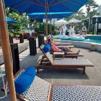 พักเที่ยวที่ Z Through by The Zign Hotel