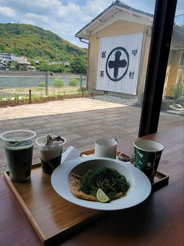 不走回頭路＞奈良＞宇治＞伏見稻荷大社一天遊