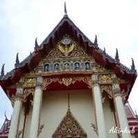 สักการะขอพรหลวงพ่อพระใส