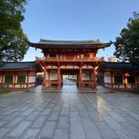 京都！八坂神社を早朝に参拝！疫病消除(えきびょうしょうじょ)の祈りで発展してきた神社に昔と同じ祈りをしてきた