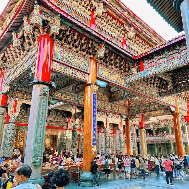 🌟竹林山觀音寺｜香火鼎盛 華麗又沉靜廟宇 周圍有腹地廣大的公園