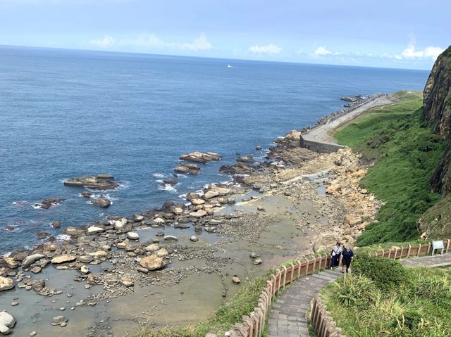 🌊  基隆望幽谷濱海步道，大海的擁抱 🏖️