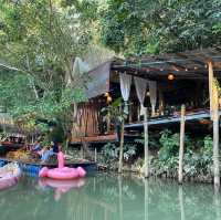  หลังบ้านพ่อ