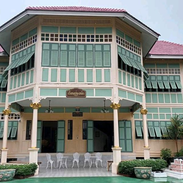 เรือนป่องนัก ลำปาง งามมาก