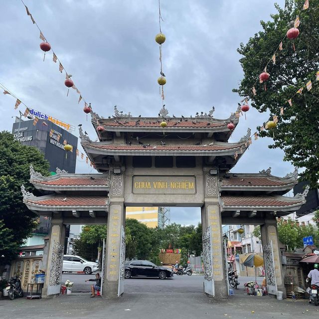 Vinh Nghiem Buddhist Temple (Chùa Vĩnh Nghiêm)