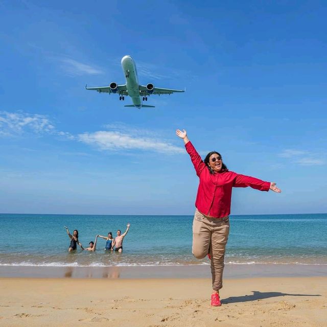 จุดถ่ายรูปภูเก็ต 📸
ถ่ายรูปกับเครื่องบินแบบสับๆ ✈️