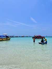 หาดตาแหวน หาดสวย น้ำใส แลนด์มาร์ค แห่งเกาะล้าน