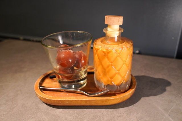 二人套餐有湯有主菜有飲品
