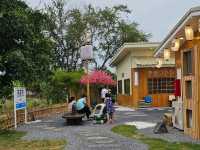 คาเฟ่อบอุ่น โดนัทอร่อย ในตัวเมืองกาญ