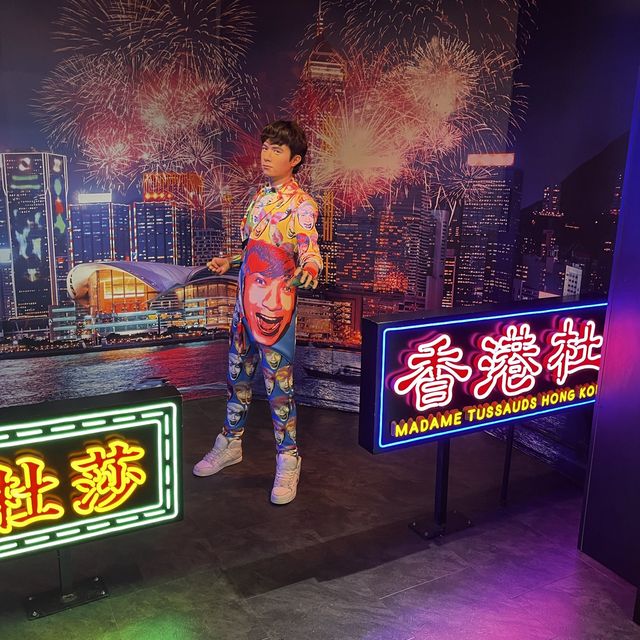 山頂纜車，凌霄閣