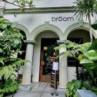 Broom at Bukit Bintang 