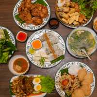 ลาวญวน โรบินสัน ฉลอง อาหารอีสาน