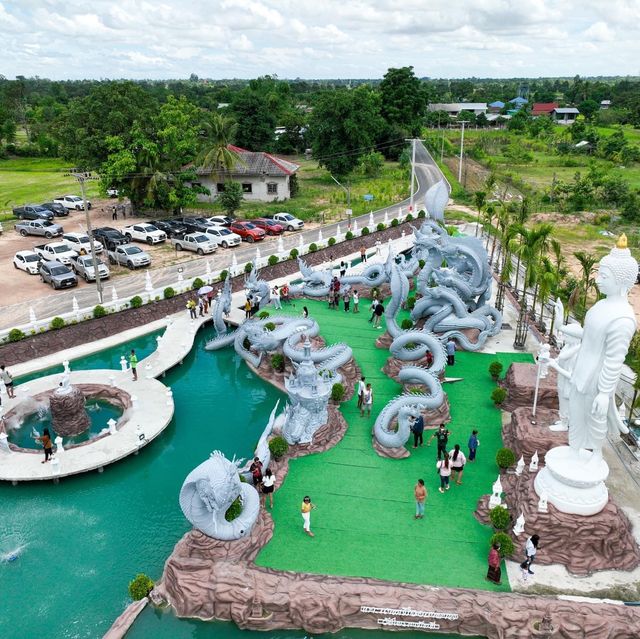 วัดไตรสามัคคี (เกาะนาคเมืองบาดาล)