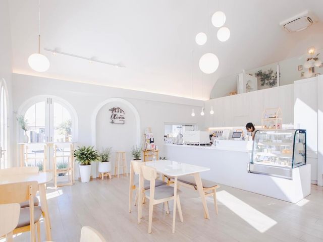 Oliva Cafe  คาเฟ่สไตล์ homey & Cozy ย่านปทุมธานี
