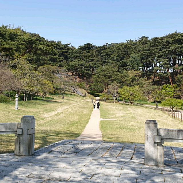 바다처럼 드넓은 충무공의 사당, 아산 현충사