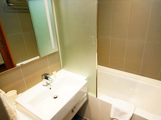 L7弘大樂天飯店：寬敞明亮設計感住宿，市區商圈購物方便！