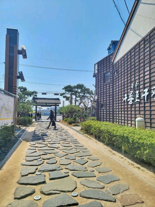동백꽃필무렵 그 계단 포토존이 여기🌺