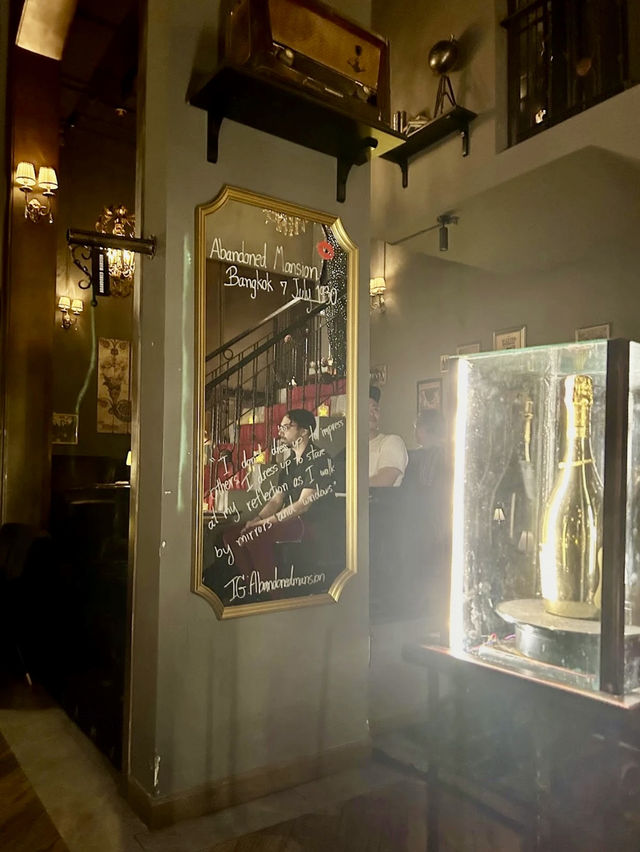 Abandoned Mansion (Bar/ Restaurant) Sukhumvit