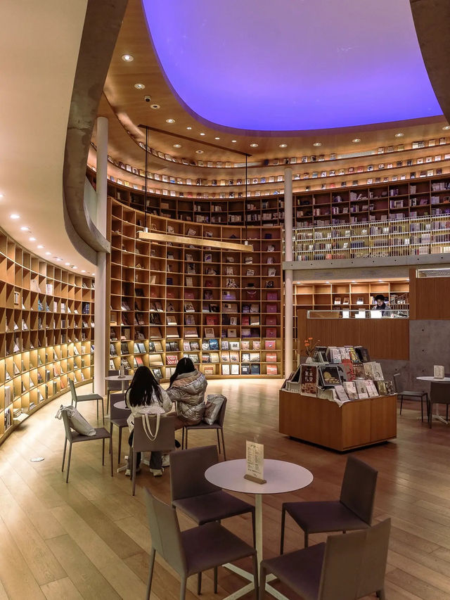 SHANGHAI LIBRARY มุมถ่ายรูปลับๆที่เซี่ยงไฮ้ 📖🇨🇳