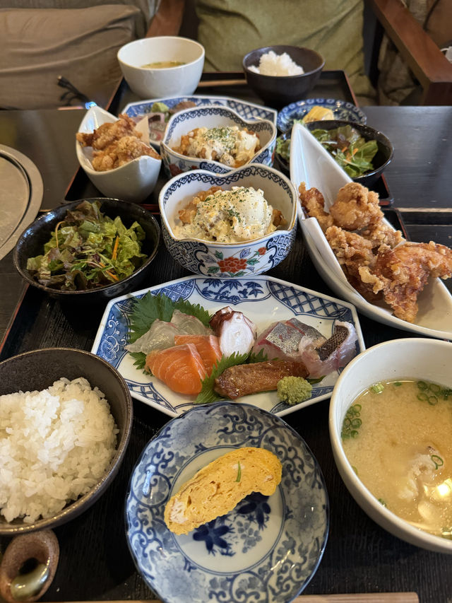 【福岡カフェ】街中にある古民家カフェの定食がスゴすぎた！